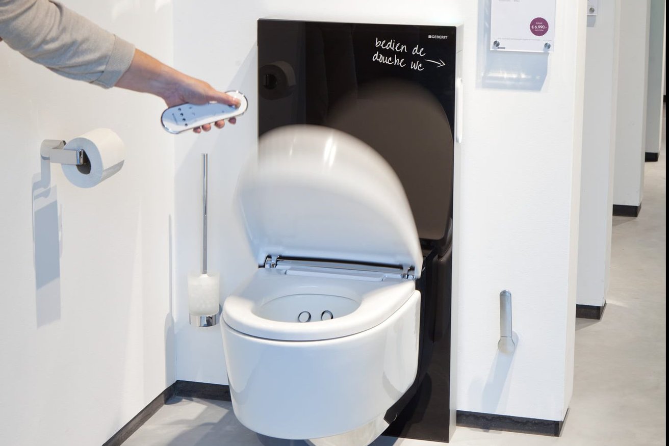 Afstandsbediening voor de douche wc