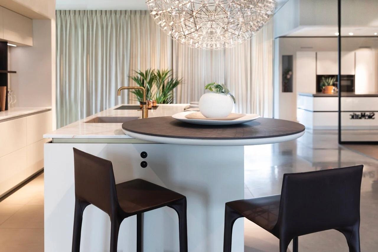 Organische vormen en Japandi-rust